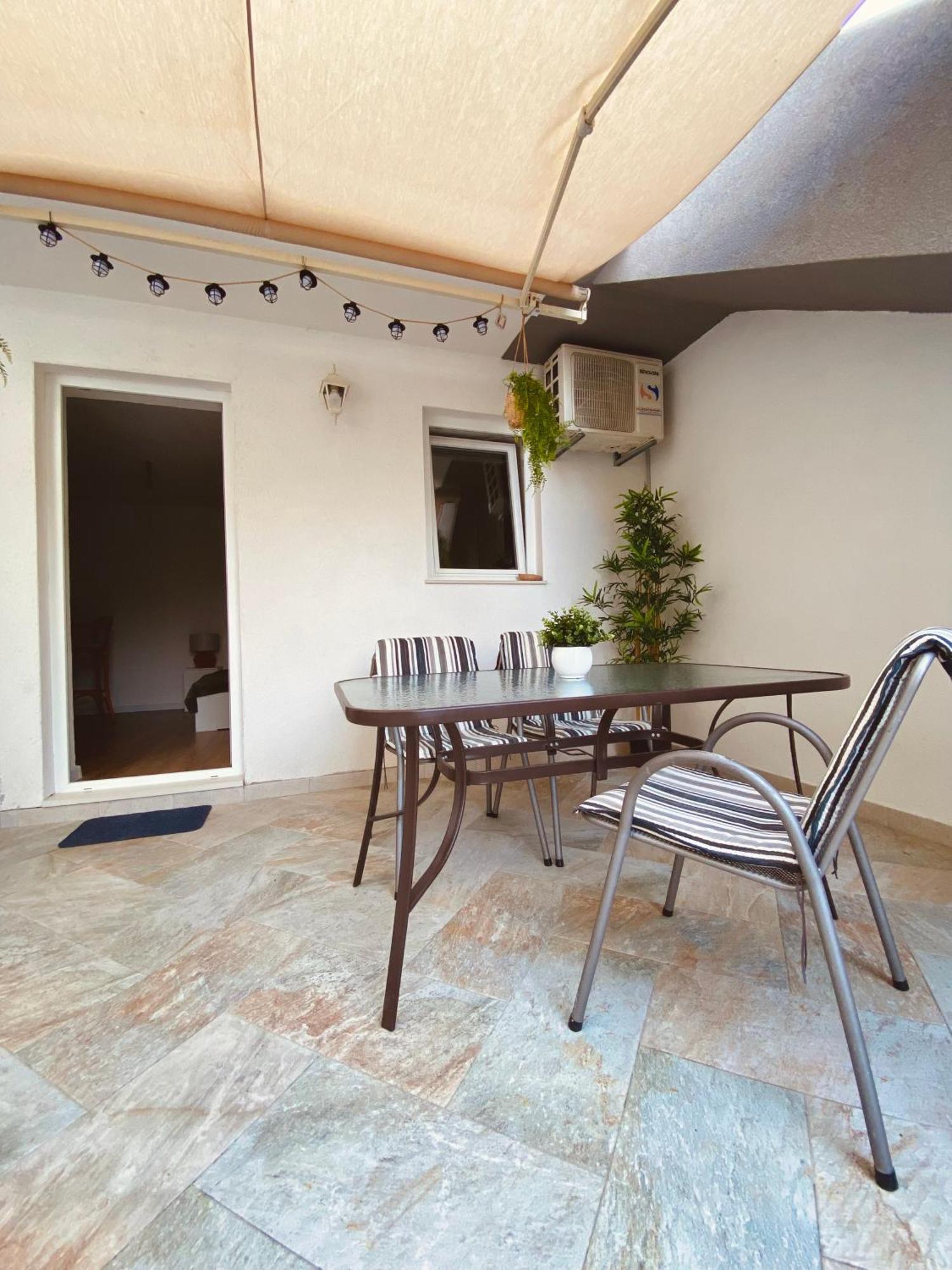 Apartments & Rooms Joy Of Life In Makarska Exterior photo